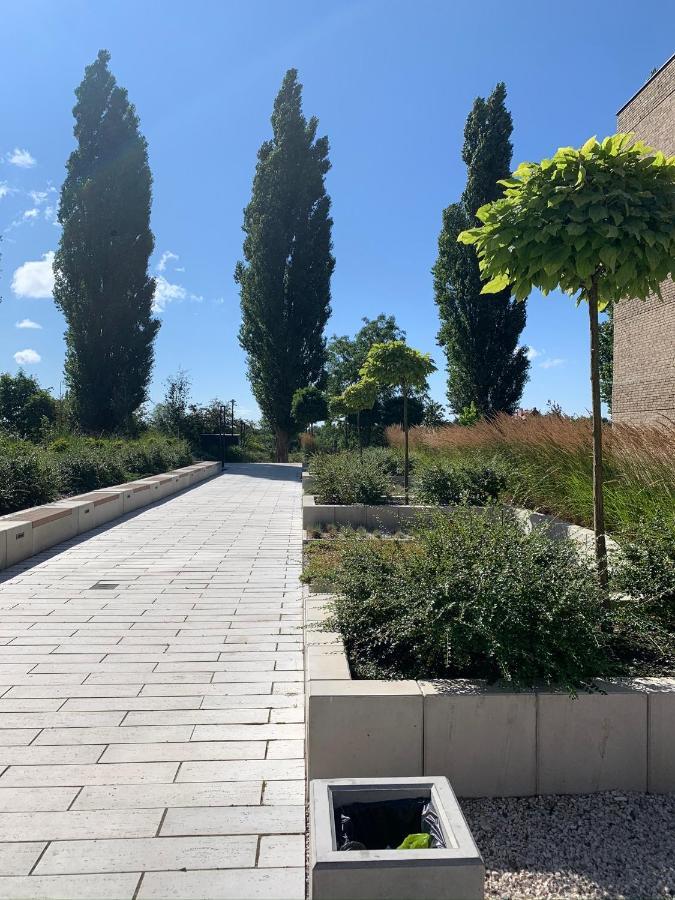 Baltic Riviera Apartments - Garden Sanctuary Retreat 그단스크 외부 사진