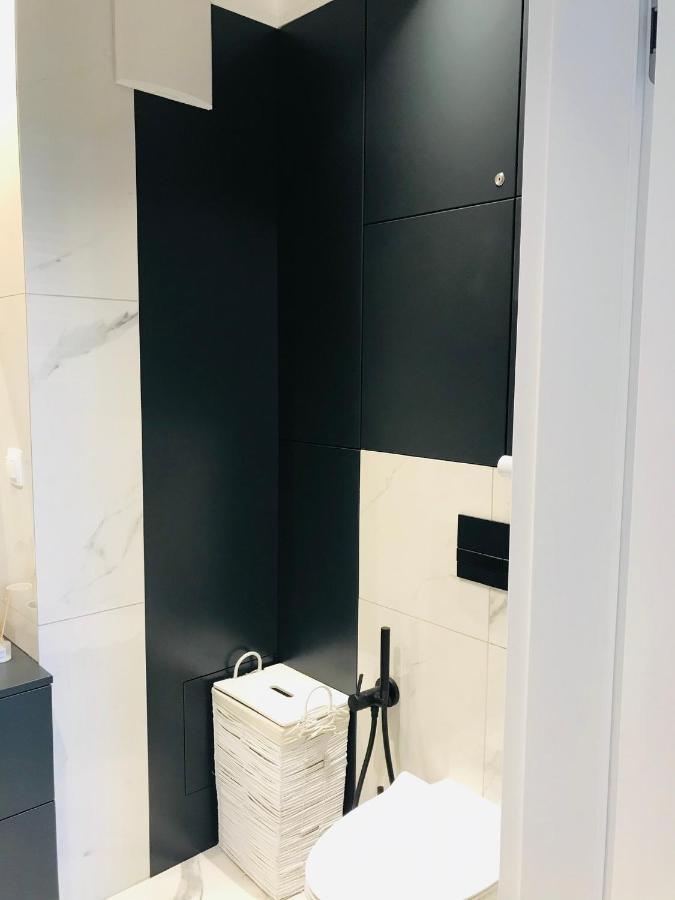 Baltic Riviera Apartments - Garden Sanctuary Retreat 그단스크 외부 사진