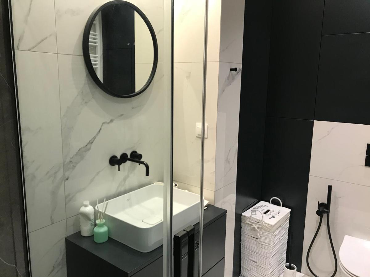 Baltic Riviera Apartments - Garden Sanctuary Retreat 그단스크 외부 사진